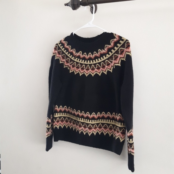 Forever 21 Sweaters - NWOT Forever 21 Sweater